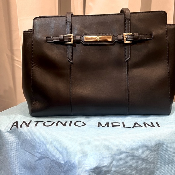 ANTONIO MELANI Handbags - Antonio Melani Large Black Leather Padded Laptop Tote Bag Purse LIKE NEW